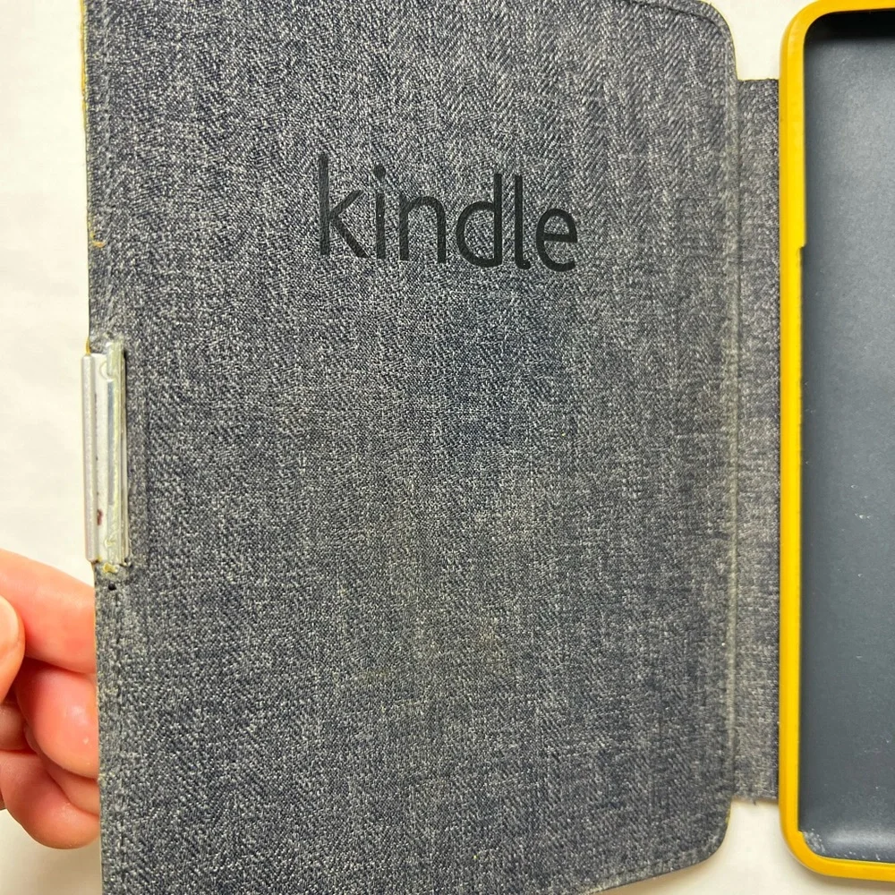 Official Case for Gen 6 Amazon Paperwhite Kindle eReader Yellow